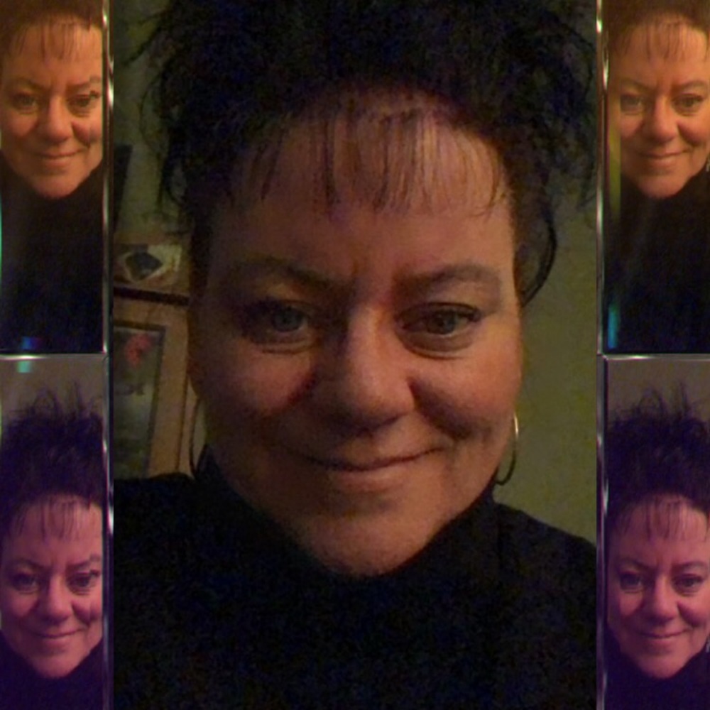 Meet your Posher, Karin